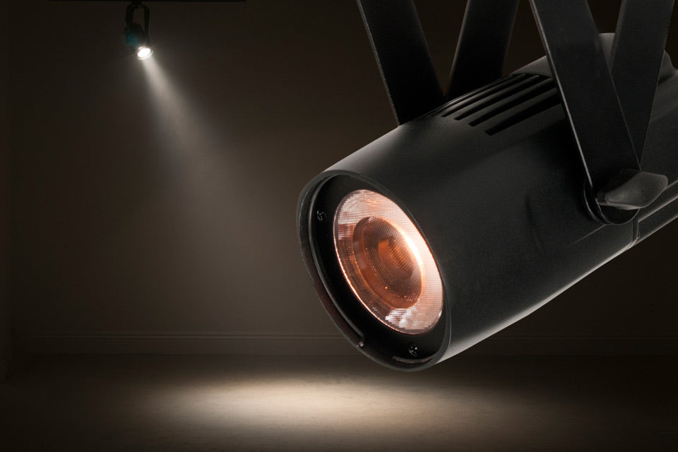 ‘Dim-To-Warm’ LED Technology Introduced With New Saber Spot Release