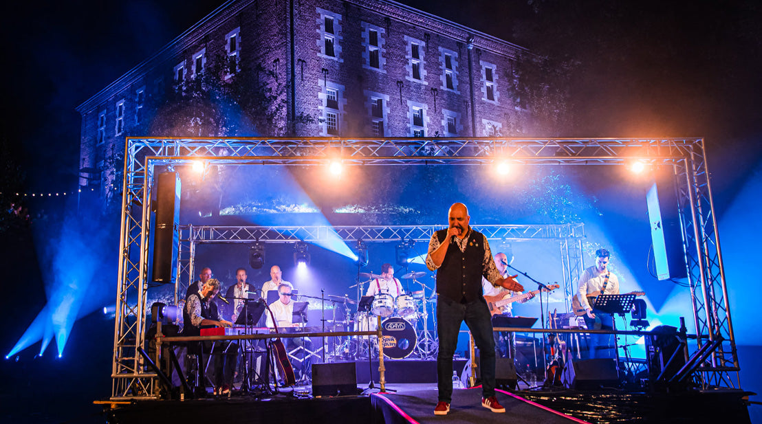 ADJ Lighting Creates The Backdrop For Concert To Celebrate Dutch Duo Spik & Span’s 11th Anniversary