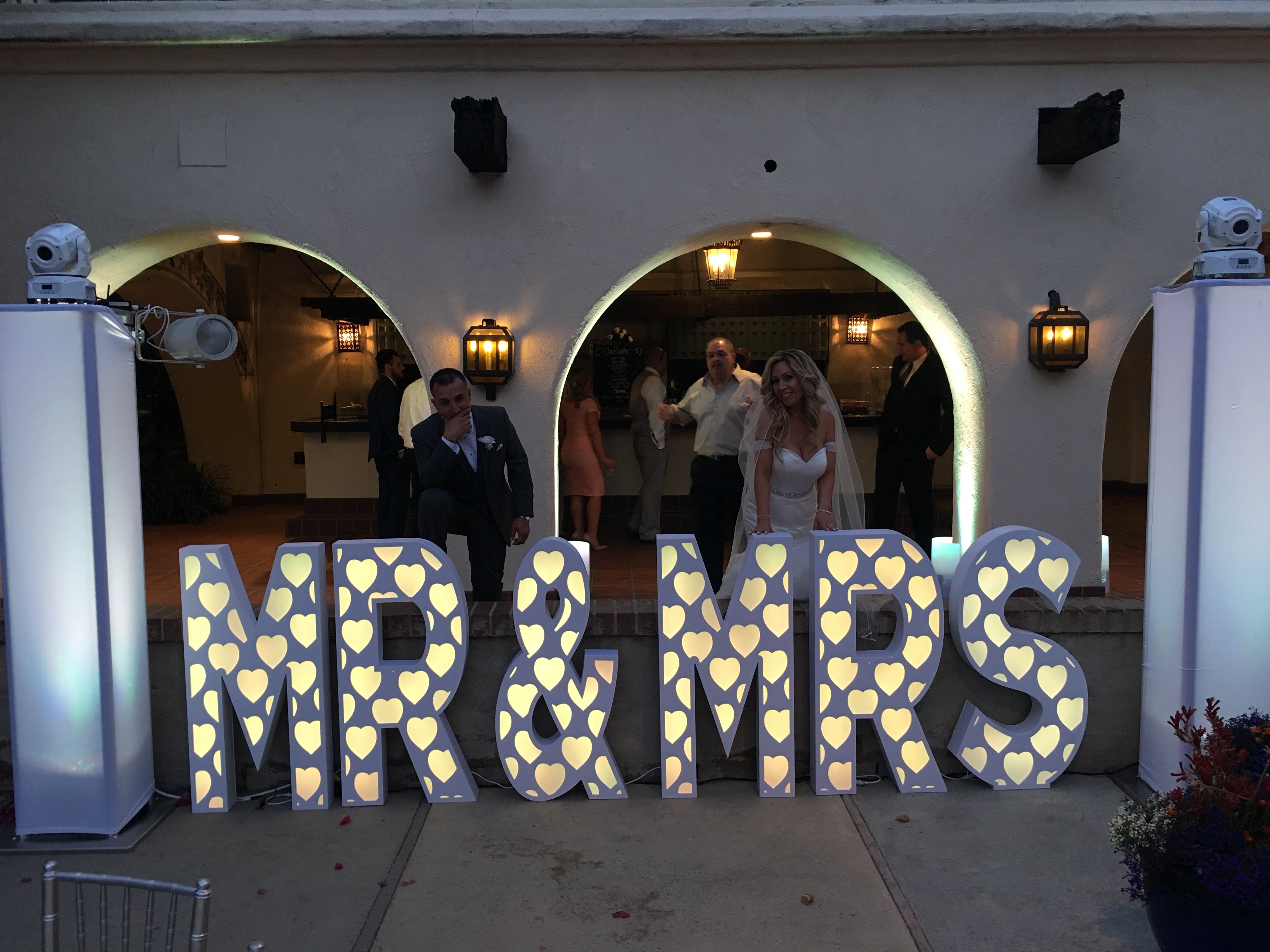 Decor MRMRS (Letters)