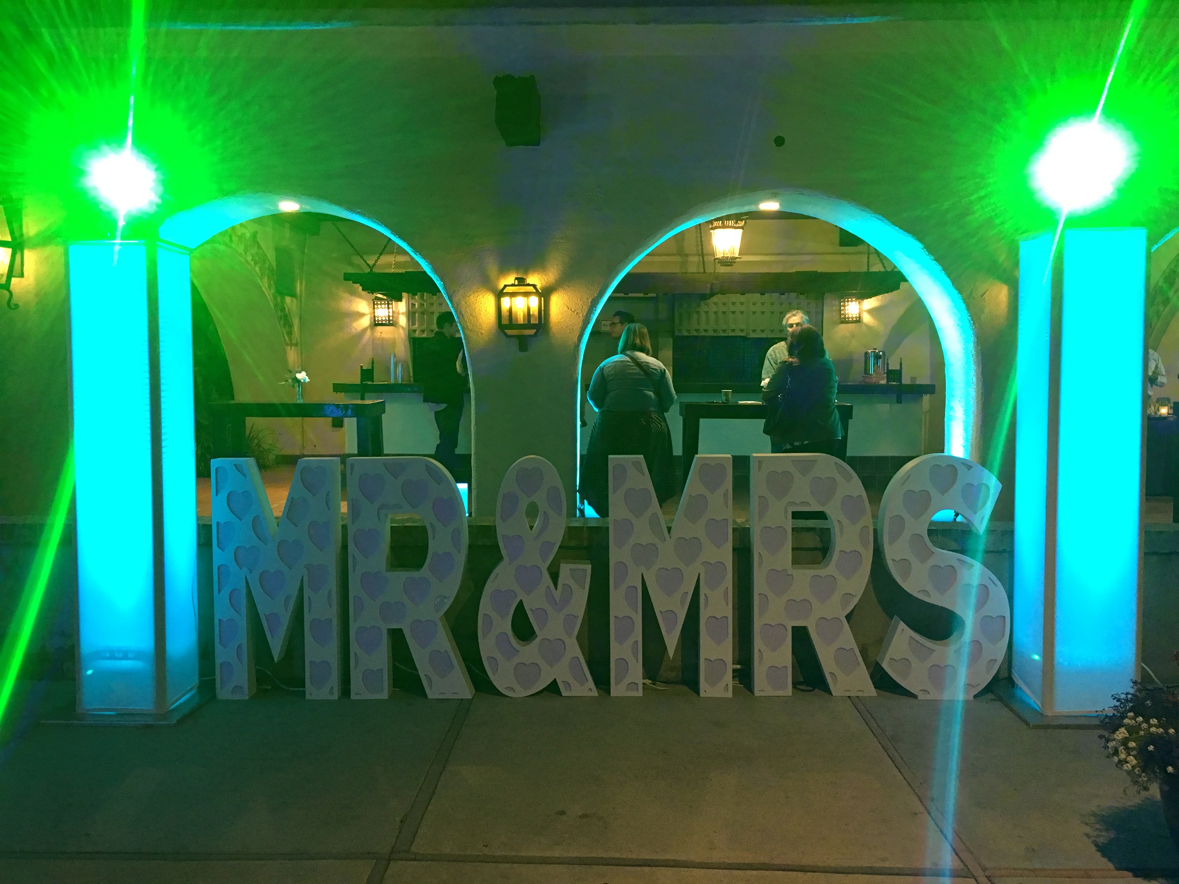 Decor MRMRS (Letters)
