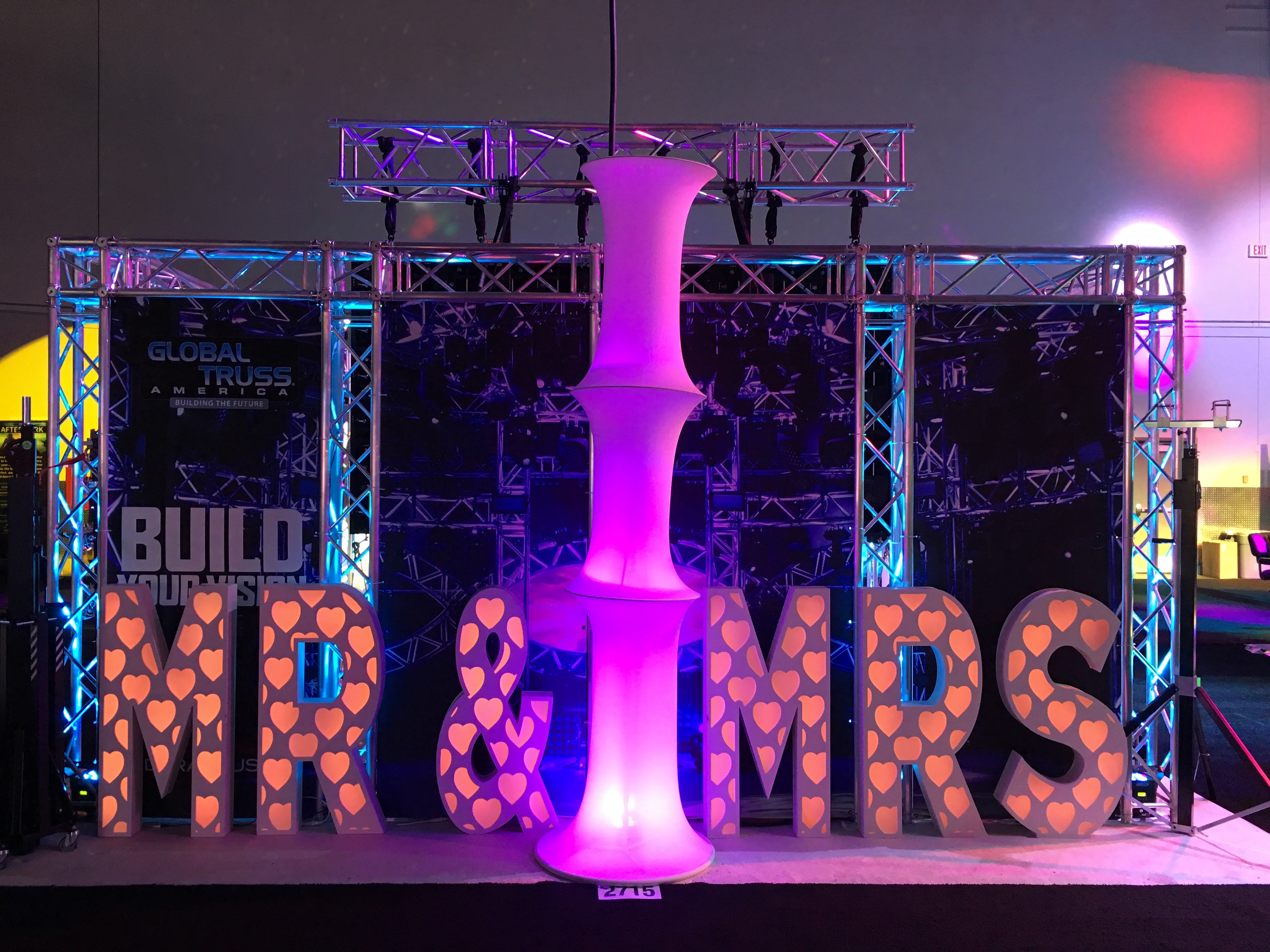 Decor MRMRS (Letters)