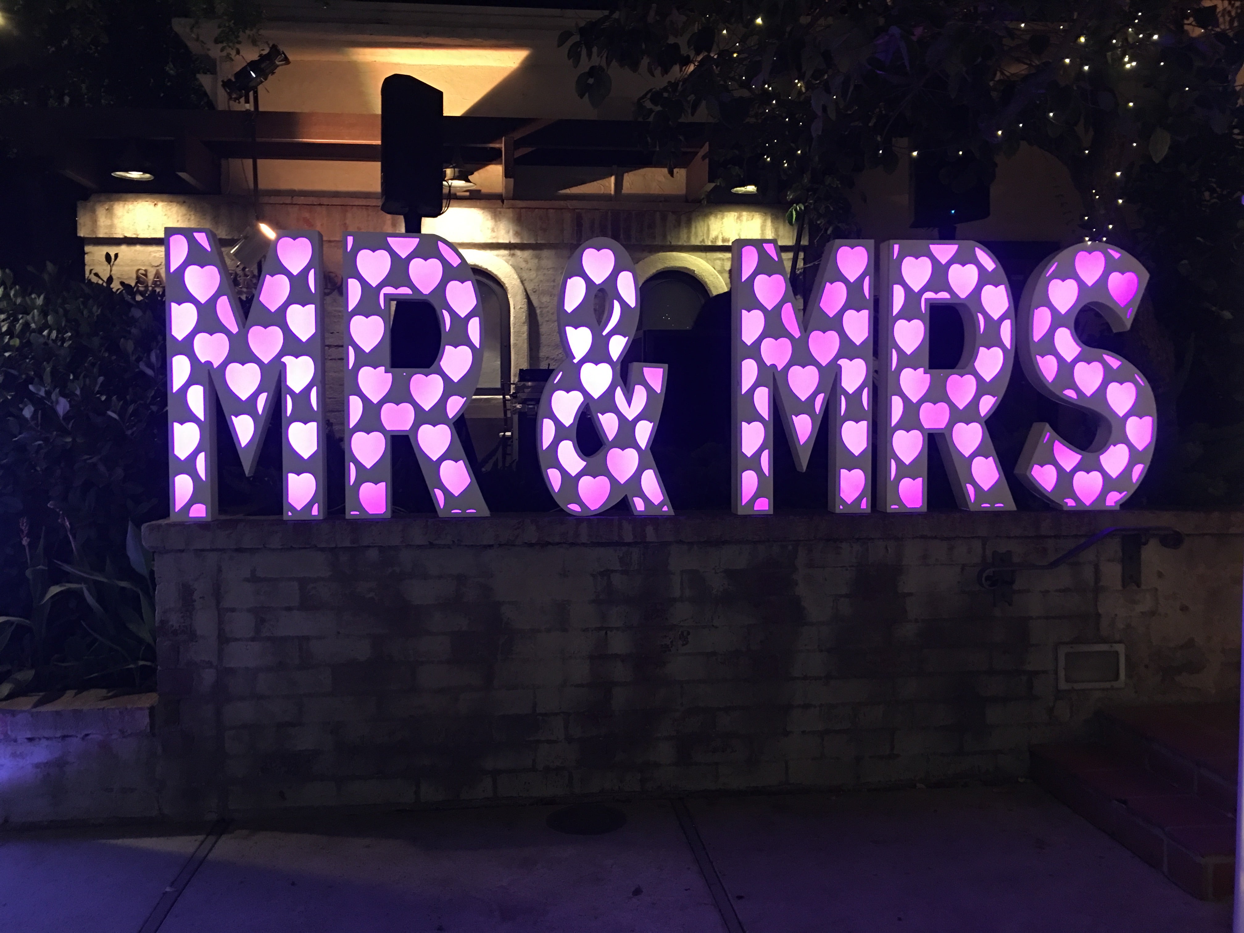 Decor MRMRS (Letters)