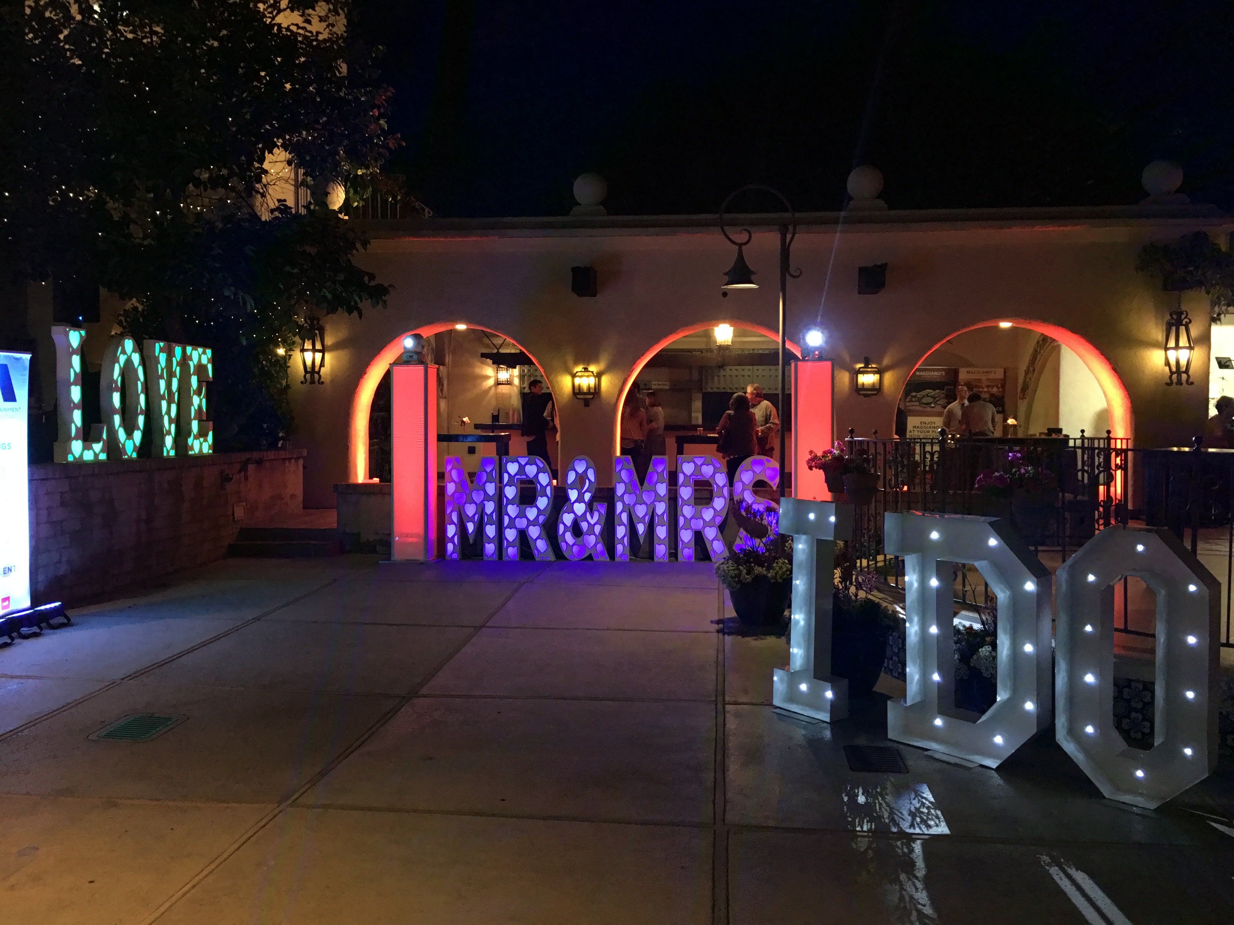 Decor MRMRS (Letters)